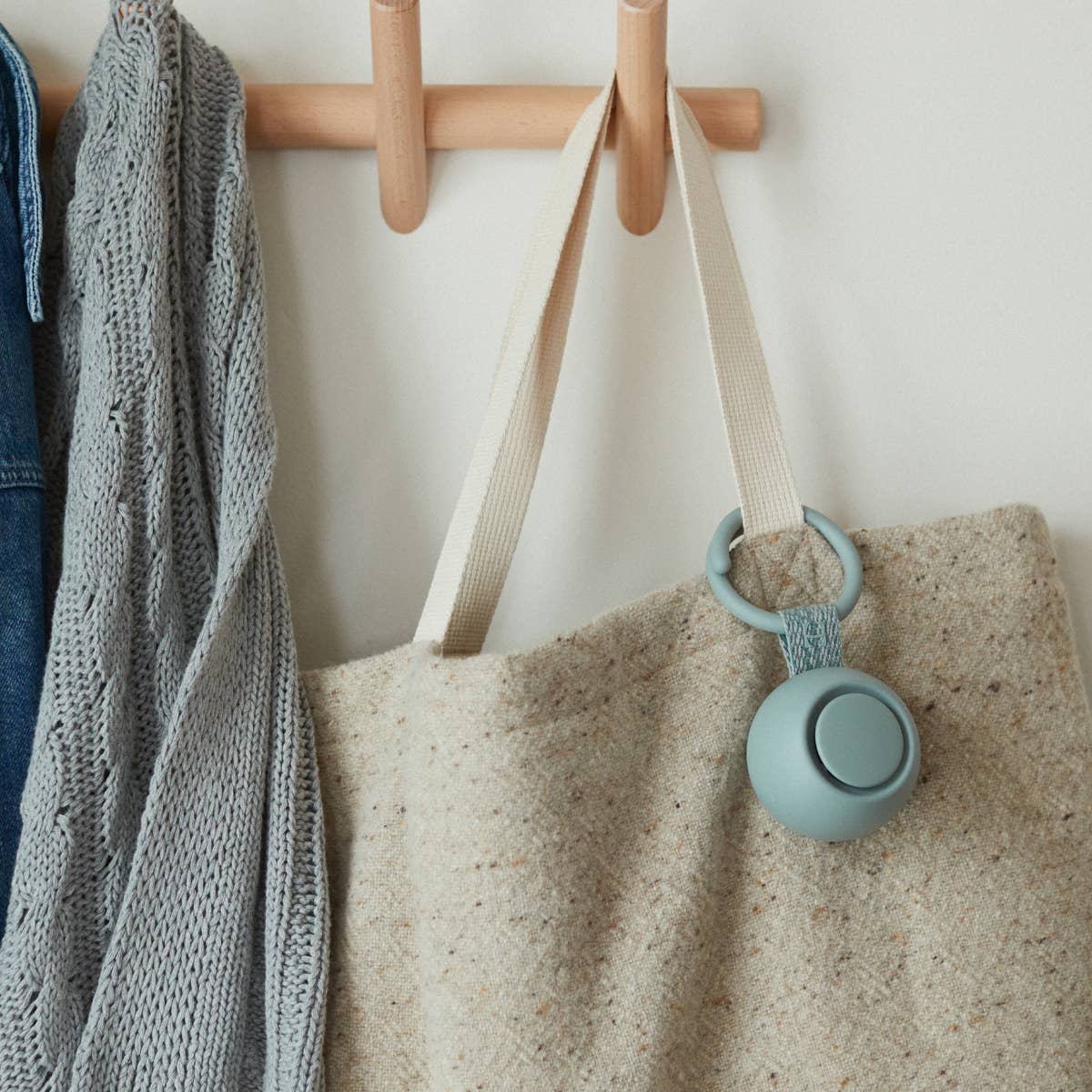Hatch Rest Go Portable Sound Machine for Babies and Kids: Slate