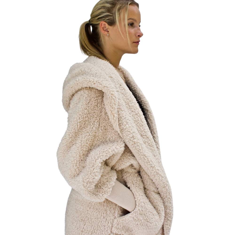 Sherpa Wrap in Fluffy Frappe by Nordic Beach
