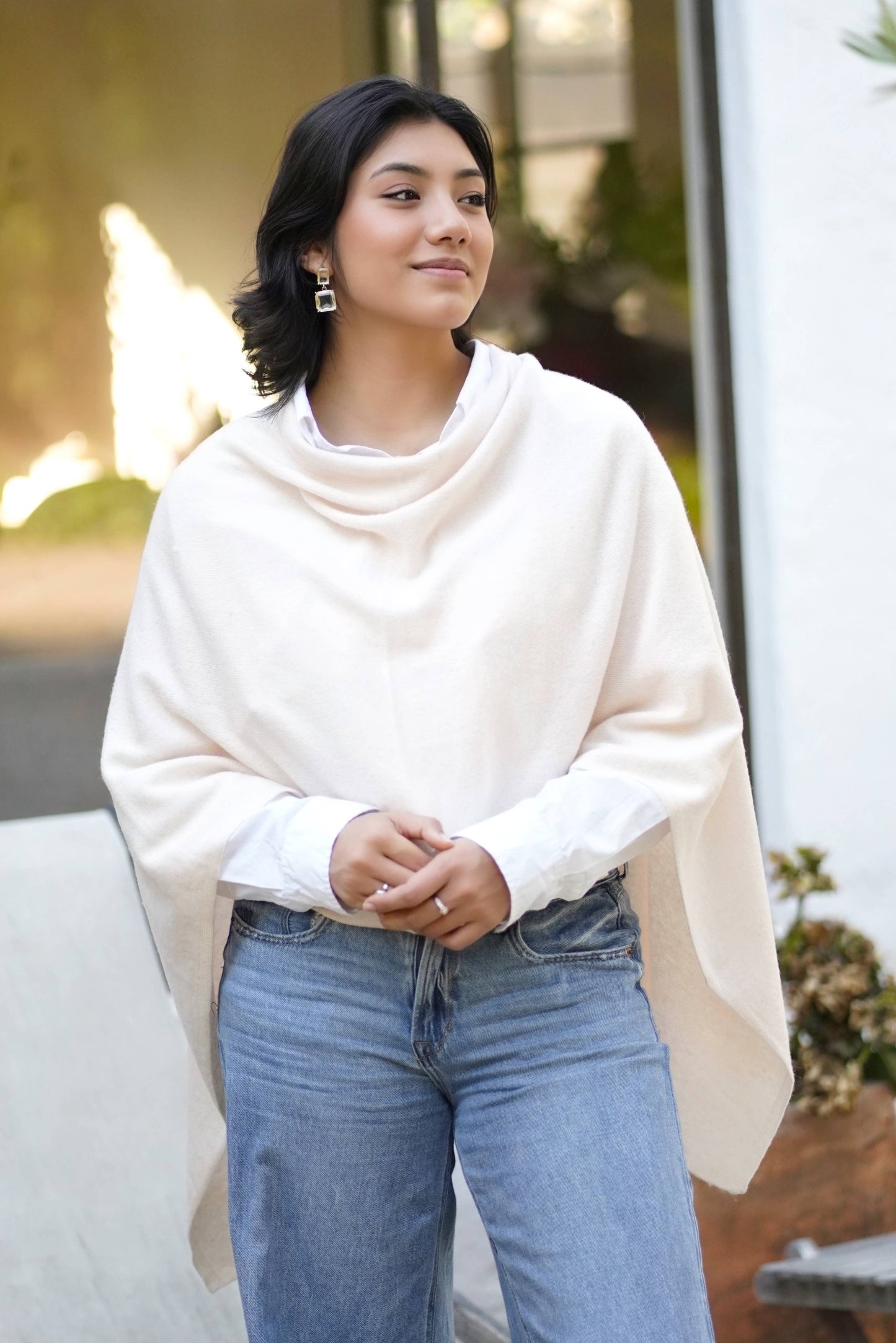 Cashmere Poncho in Pastel Pink