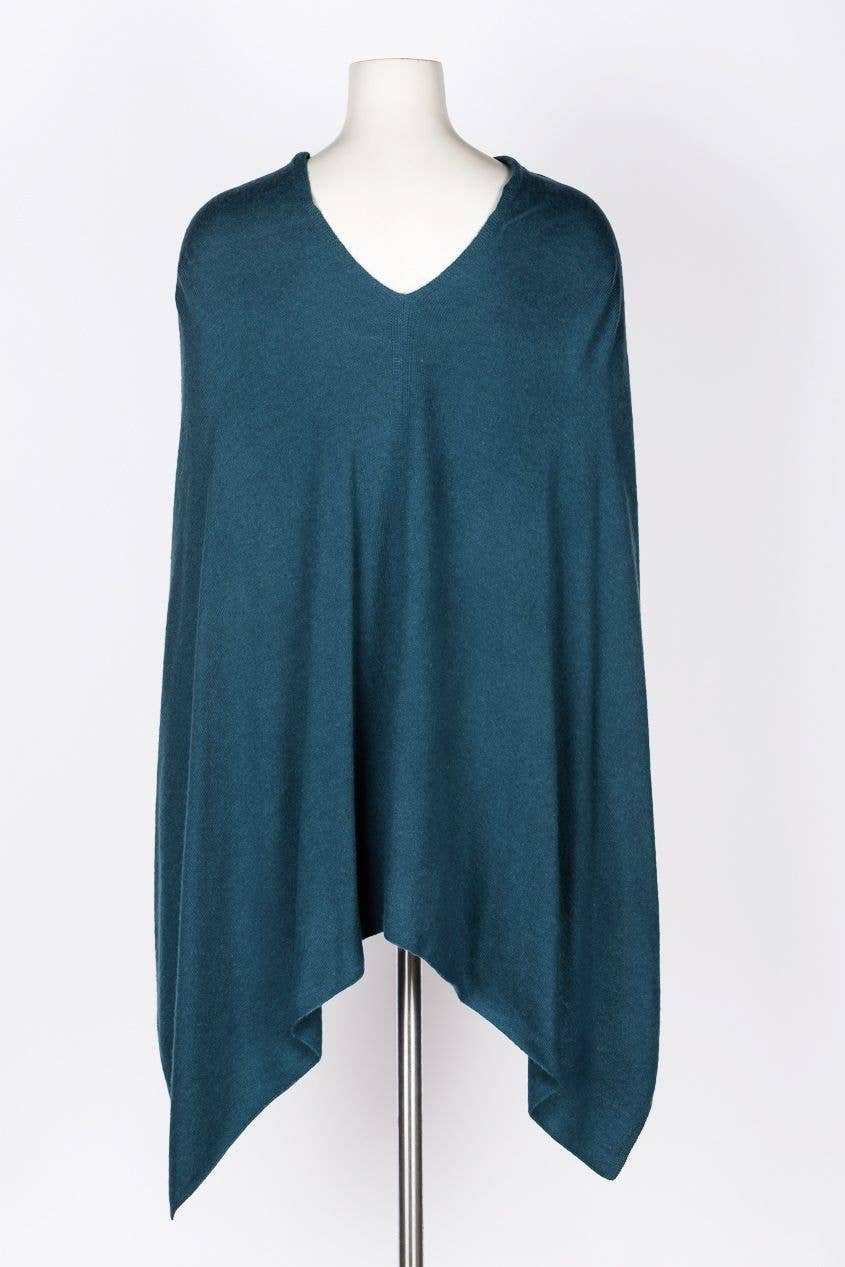 Cashmere Poncho in Pine Green