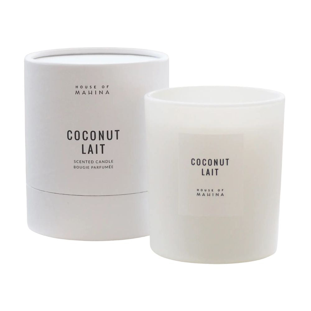 Coconut Lait Candle and round box in studio