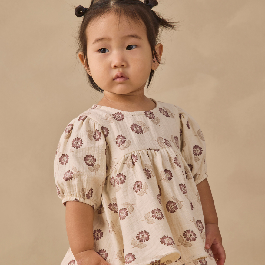 Quincy Mae Fall Floral Francy Set in organic cotton, second styled lifestyle photo