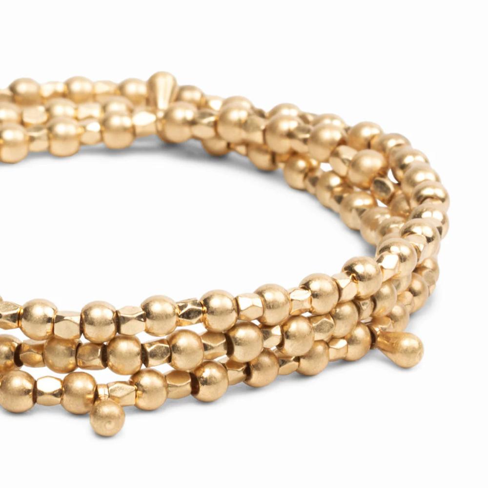 Scout Gold Teardrop Classic Metal Wrap close-up of faceted teardrop brass beads