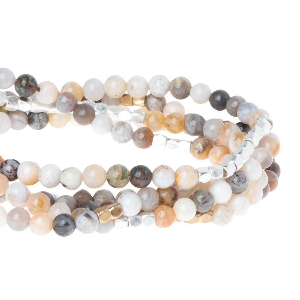 Scout Mexican Onyx wrap close detail of natural banding in gemstone beads